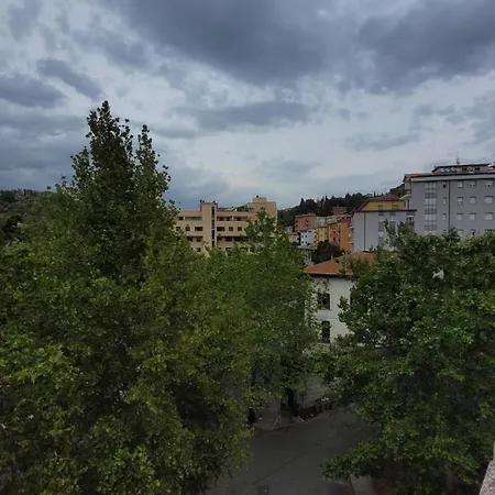 Апартаменты Urban Nest Modern With Parking Перуджа